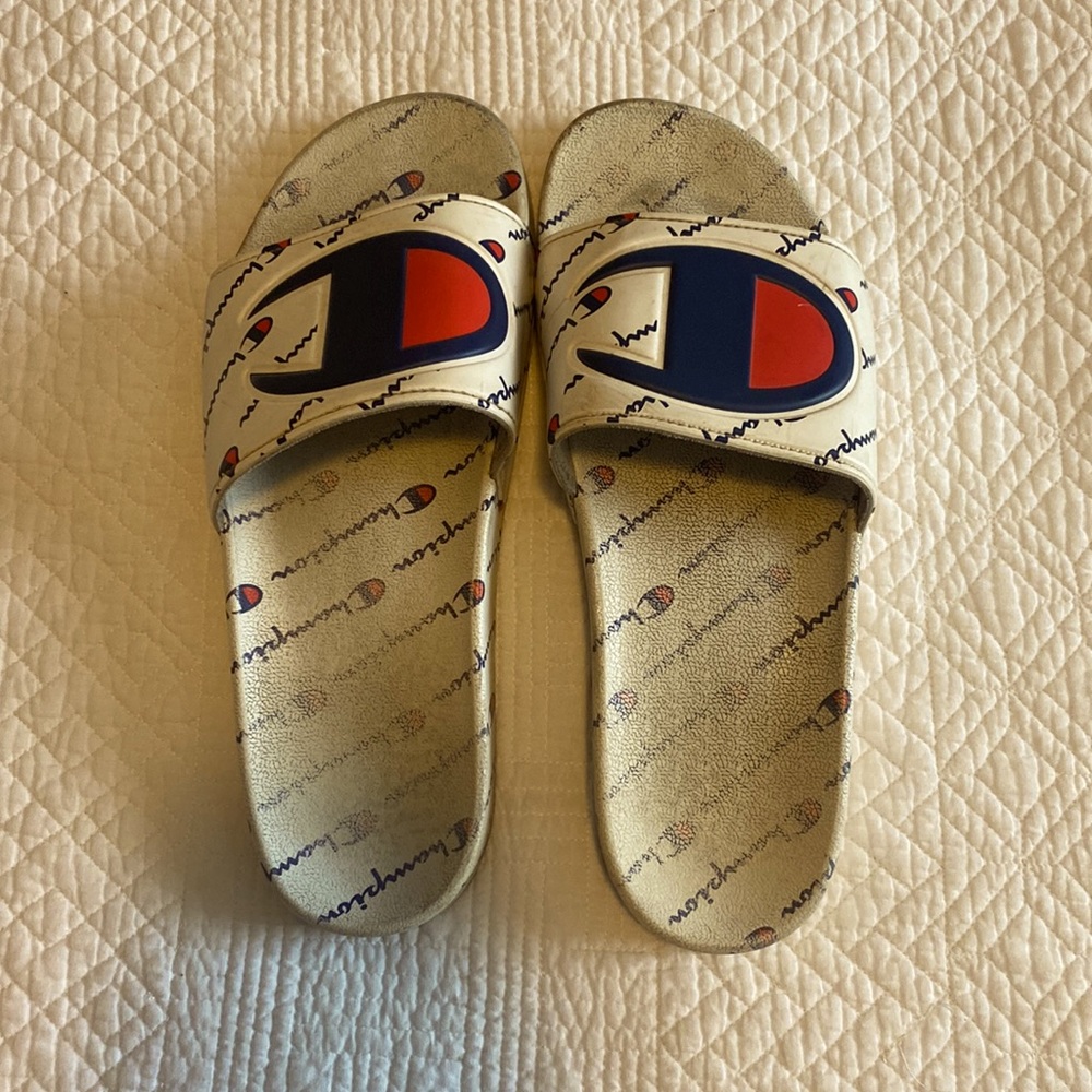 Mens Champion slides.
